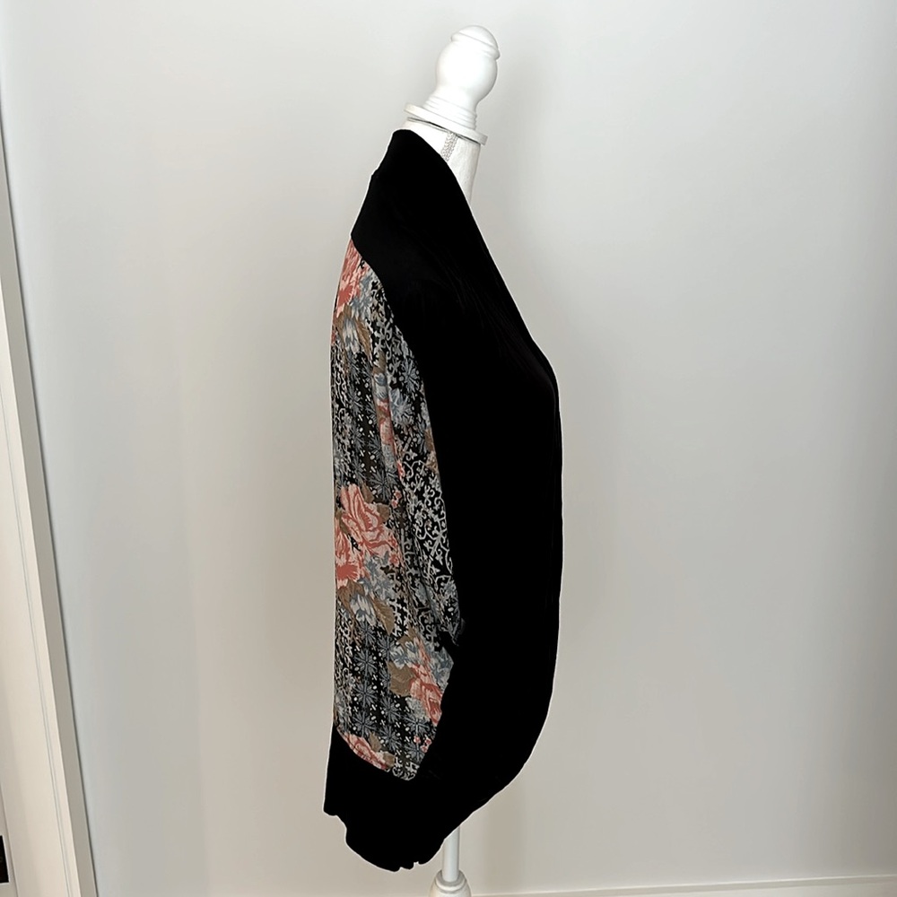 Lightweight Floral Cardigan